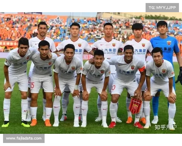 中超准入制度与转会注册新规实施，俱乐部运营更趋规范