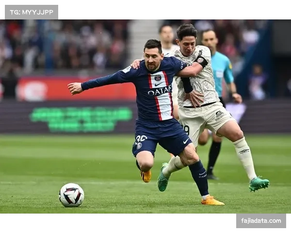 里昂补时阶段连入两球，3-2戏剧性逆转击败克莱蒙